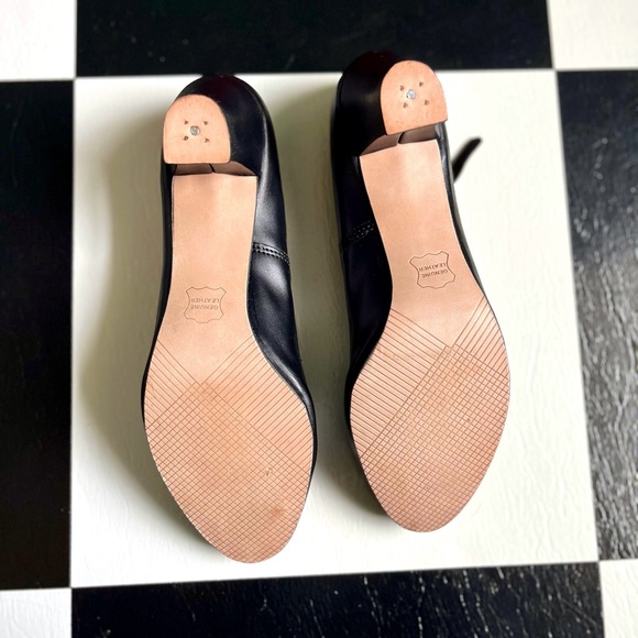 NEW CAPEZIO ADULT 2” JR. FOOTLIGHT T-STRAP CHARACTER SHOES - Picture 4 of 6